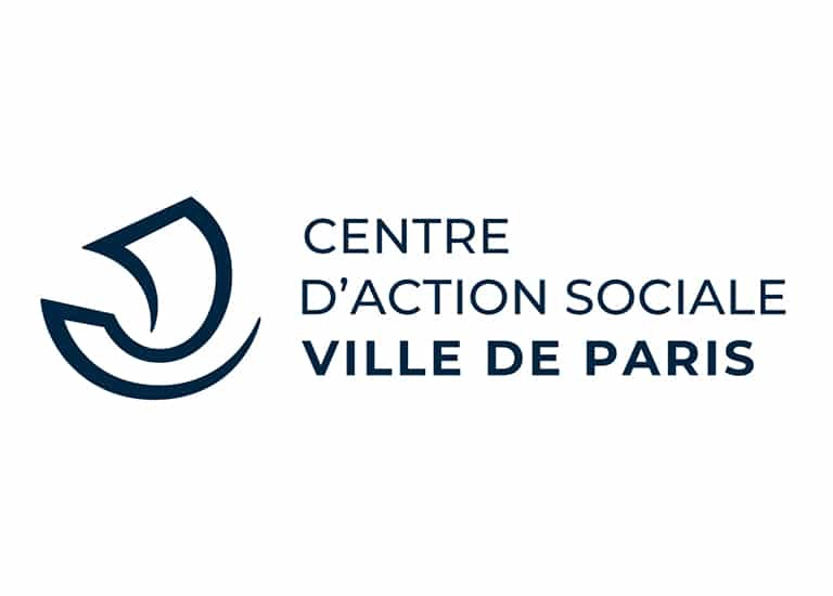 ADM Spectacles - Logo du Centre d'Action Sociale Ville de Paris avec un emblème stylisé à gauche et le nom de l'organisation en gras à droite. Le design épuré et moderne, rappelant les événements spectaculaires, est orné d'un texte bleu foncé sur fond blanc.